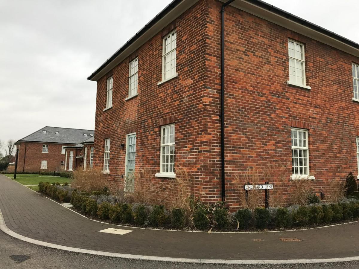 The Officers' Mess - The Garden Quarter Villa Bicester Esterno foto
